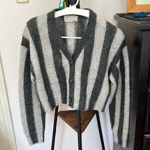 Alpaca v neck cropped cardigan
